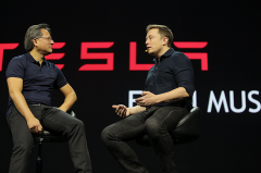 馬斯克對(duì)話黃仁勛:特斯拉將成為無人駕駛車行業(yè)的領(lǐng)導(dǎo)者