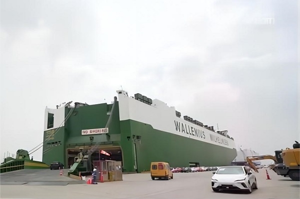 新能源車出口需求大增!中企拿下一季度全球汽車運(yùn)輸船全部訂單