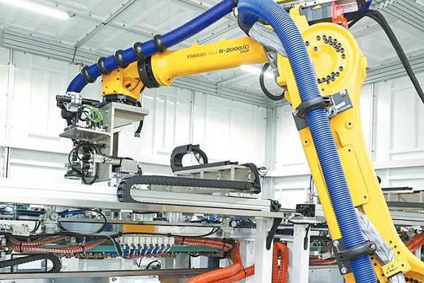 龍凈蜂巢礦山重卡動力電池模組PACK生產(chǎn)線項(xiàng)目穩(wěn)步推進(jìn)中