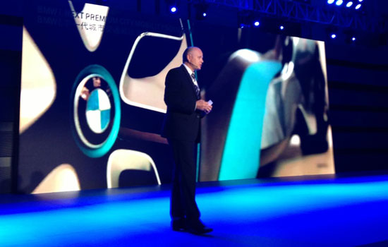 寶馬中國BMW i及電動汽車發(fā)展總監(jiān)Mr. Qunther Quest介紹BMW ActiveE中國項目