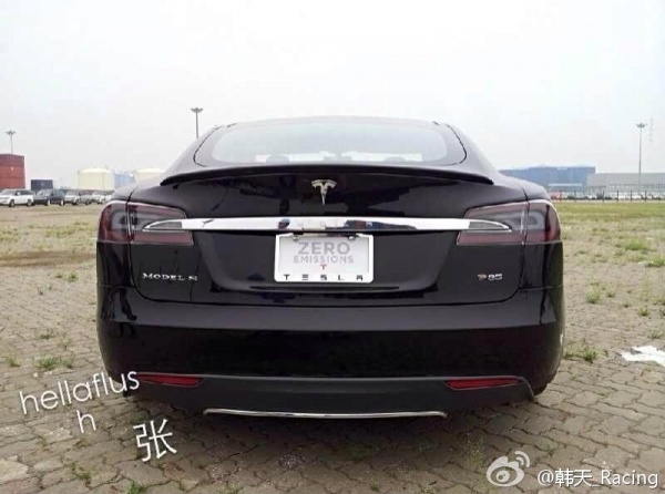 浙江土豪250萬元購(gòu)入內(nèi)地第一輛特斯拉(7)