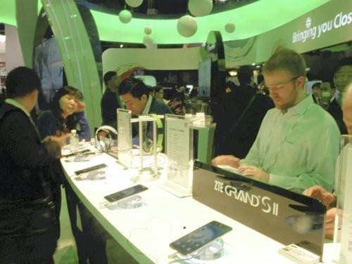 中國(guó)國(guó)產(chǎn)智能機(jī)異軍突起 對(duì)三星蘋果造成攻勢(shì)