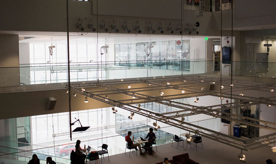 可穿戴設備的教父Alex Pentland：數字面包屑