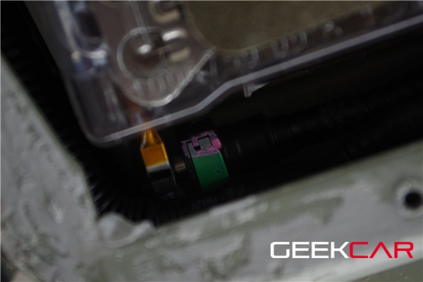 特斯拉終極拆解：Tesla電池熱管理系統大揭秘（之二）