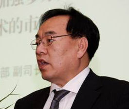 鋰電“達沃斯”學術委員會主席其魯：我們需要反思