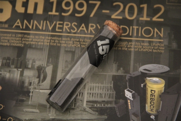 國內僅15套 德柏仕15th紀念版移動電源試用