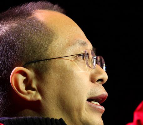 小米公司雷軍評周鴻祎做手機：別弄個總監就想跟我打