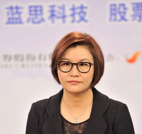“蘋(píng)果”背后的女人 藍(lán)思科技董事長(zhǎng)周群飛成中國(guó)女首富