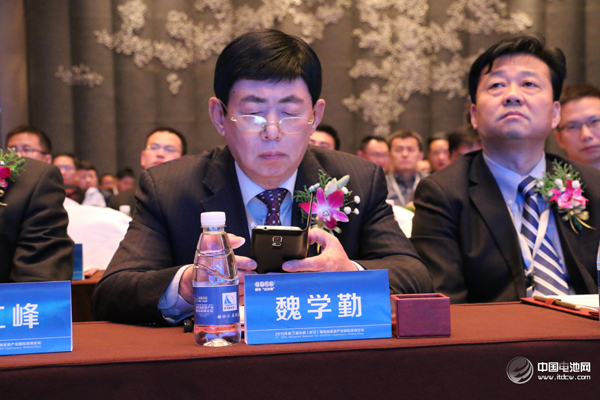 山東汽車協會組團出席鋰電“達沃斯” 開啟車企與電池合作