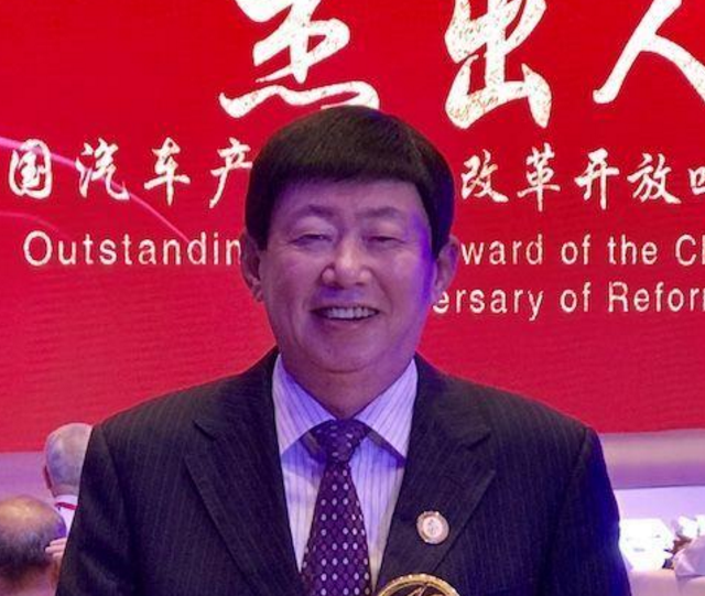 山東魏學勤等6人獲評中國汽車產(chǎn)業(yè)紀念改革開放40周年杰出人物