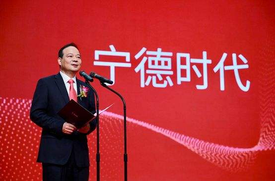 曾毓群委員：強(qiáng)化新能源汽車(chē)發(fā)展頂層設(shè)計(jì)