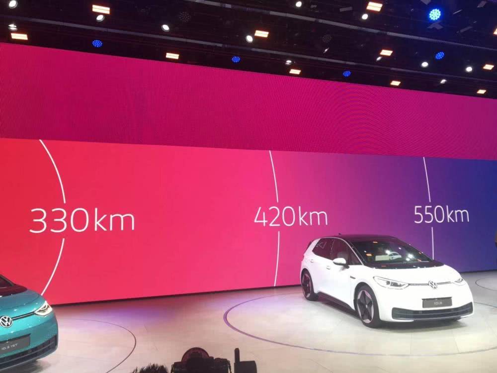 固態電池“中場戰事”：豐田向左，大眾向右？