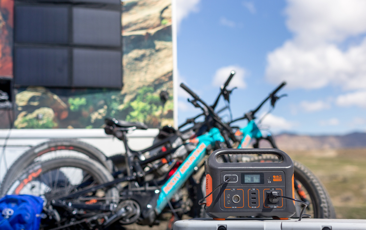 戶外能量補給站：電小二戶外電源解決戶外用電隱患