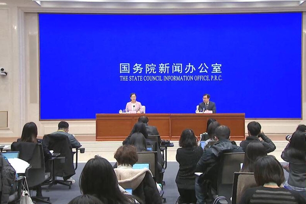 國(guó)新辦:10月光伏電池產(chǎn)品產(chǎn)量同比增長(zhǎng)69.9%