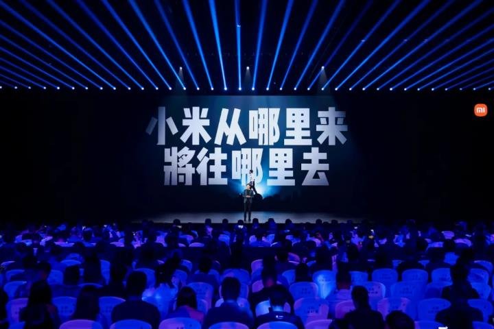 YU7正式發布！雷軍：未來五年小米預計再投入2000億研發費用