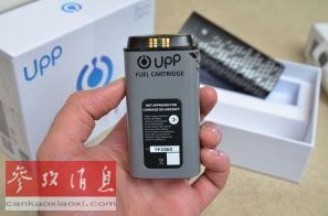 英國《新科學家》周刊網站1月7日指出，該電池最早是為沒有輸電干線的非洲部分地區設計的。這一消息是在2014年的拉斯韋加斯國際消費類電子產品展覽會上宣布的。