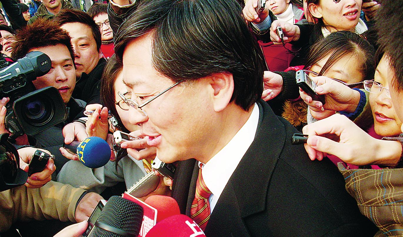 楊元慶：穿戴式設備有市場嗎？我沒有看到