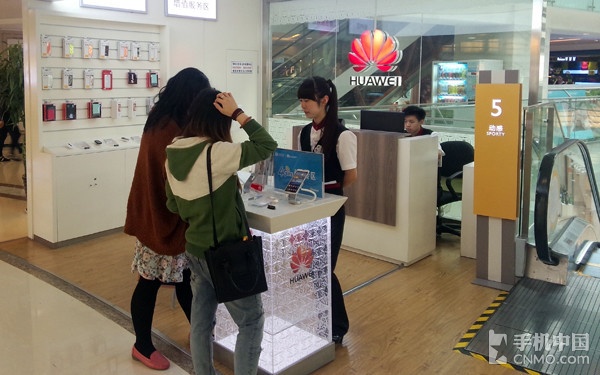 國產手機打響品牌營銷戰 破量利失衡瓶頸創新成關鍵