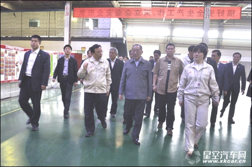 前國(guó)務(wù)院副總理李嵐清視察陜西西安比亞迪