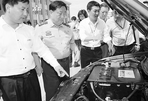 探秘超級鎳碳電容電池研發(fā)基地