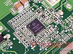 移動(dòng)設(shè)備電源管理芯片朝多相式與大電流方向發(fā)展