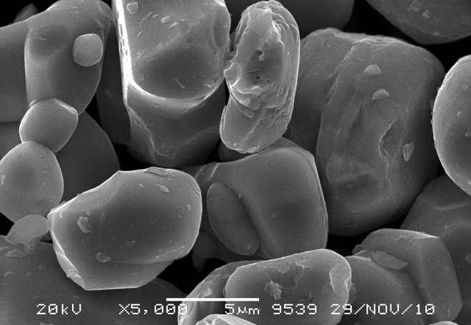 鈷酸鋰市場份額下降 三元材料快速上升磷酸鐵鋰有所擴大