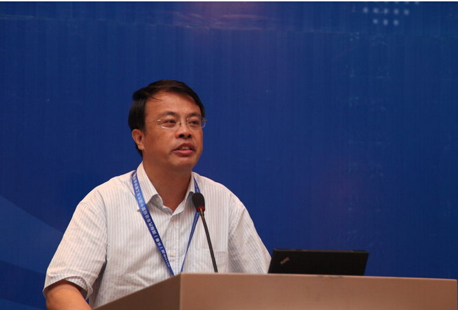 余卓平：社區(qū)建樁低谷充電是電動汽車充電基礎(chǔ)