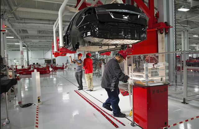 特斯拉組裝廠因流水線升級停產 產能將提升25%