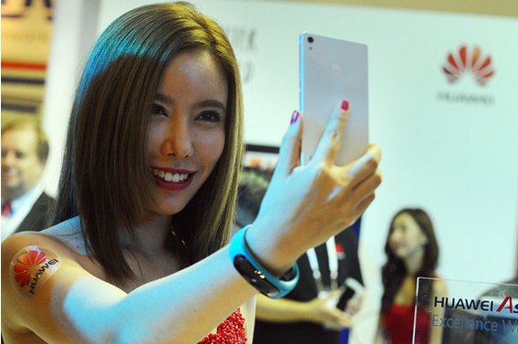 第二季手機業務成長最快的廠商為何是華為？