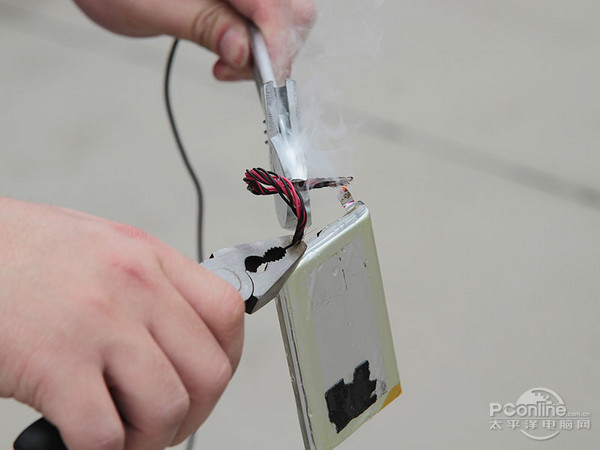 攜帶移動電源上飛機(jī)  先了解安全問題與規(guī)定