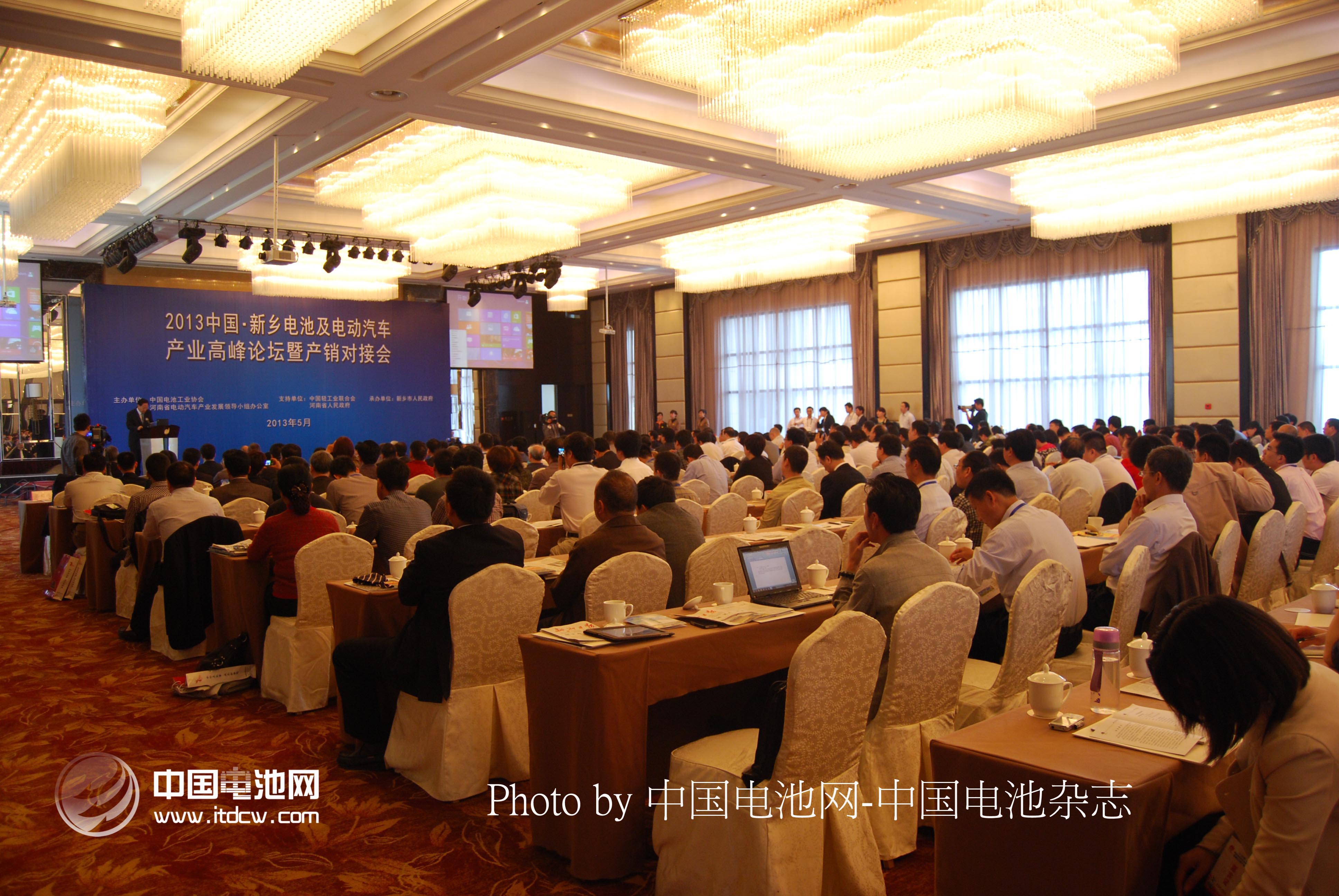 新鄉(xiāng)市委書記李慶貴：打造成國內(nèi)影響力電動(dòng)車產(chǎn)業(yè)基地