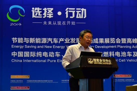 北斗經(jīng)濟(jì)技術(shù)產(chǎn)業(yè)創(chuàng)新聯(lián)盟執(zhí)行副主席張東普