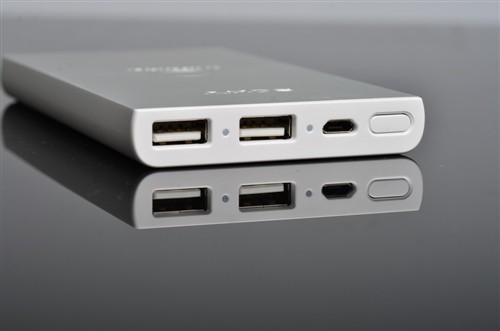 索尼移動(dòng)電源