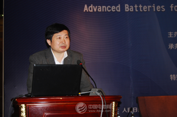 中國科學(xué)院物理所研究員、博士生導(dǎo)師黃學(xué)杰