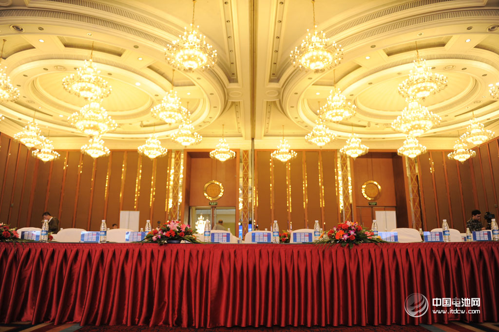 2014年第二屆中國（成都）鋰電新能源產業國際高峰論壇