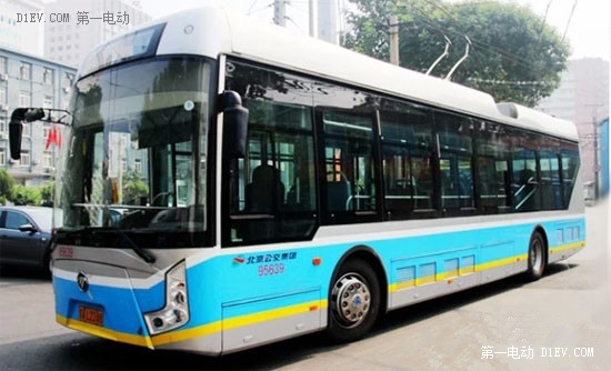 北京116路無軌電車 電池續(xù)航強(qiáng)堵車不擔(dān)心