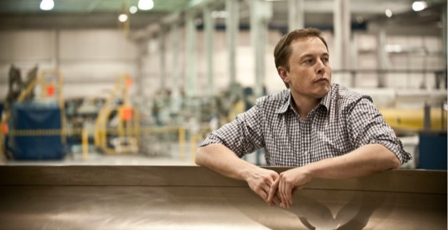 Tesla 于 2006 正式向外界宣布其存在，并且獲得了一致的好評。然而，這僅僅是浮云而已。真正的危機才剛剛開始……