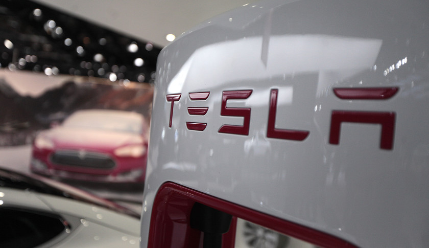 特斯拉非特許經營不可？
