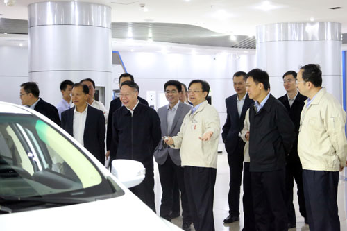 蘇波赴深圳調研新能源汽車發展與推廣情況