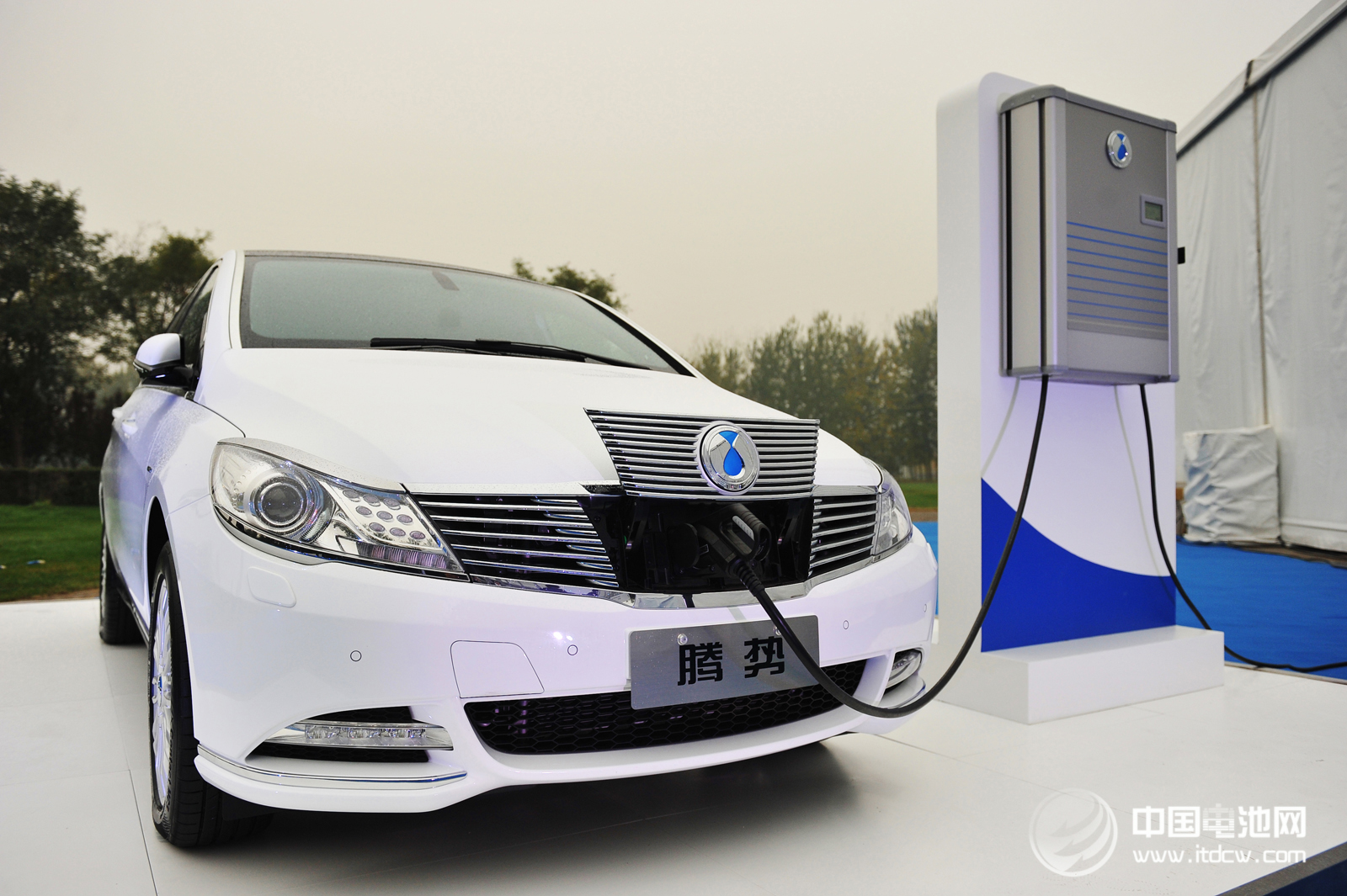 40萬(wàn)一輛的比亞迪騰勢(shì)電動(dòng)車(chē) 都是什么人買(mǎi)？