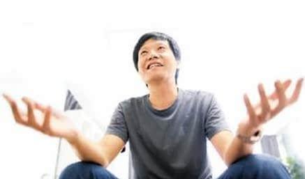 日前，余承東在一次活動中表示小米只能跟華為的榮耀競爭，余承東的這番話透露出了對小米的不以為然。按理說，今天小米的估值已經超過了450億美元，而雷軍本人也成為了身價過百億美元的大富豪，為何余承東卻始終看不起雷軍呢？