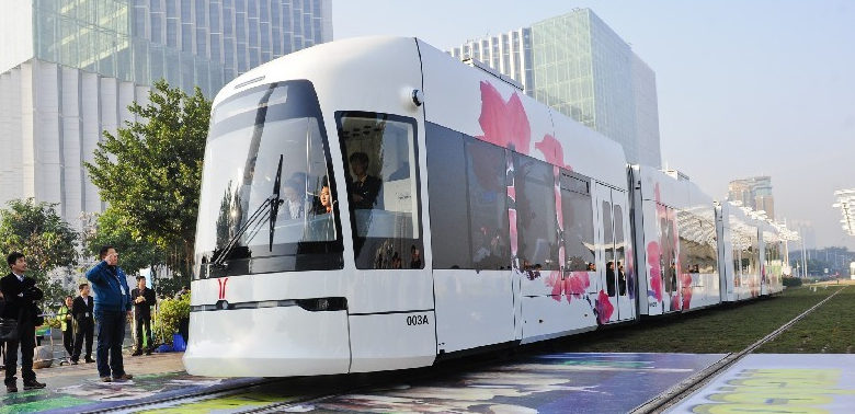 株洲研發世界首列超級電容有軌電車開通試乘 株洲研發世界首列超級電容有軌電車開通試乘