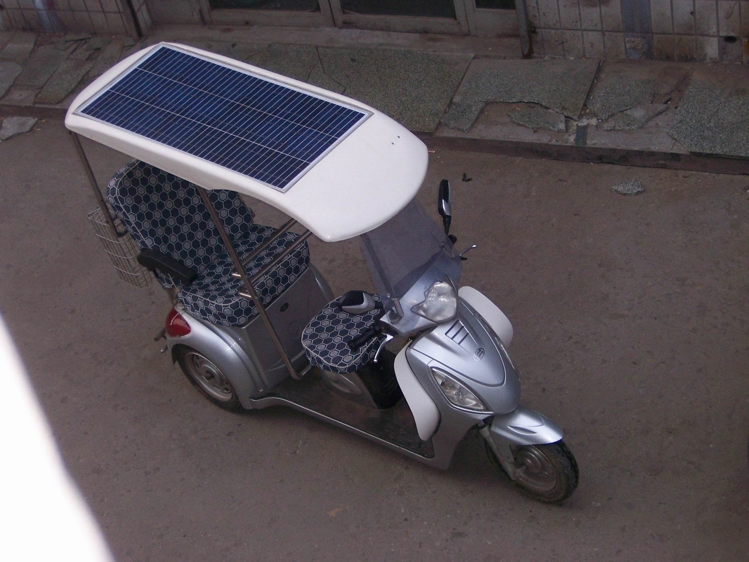 美國對中國太陽能電池板征收165%反傾銷稅