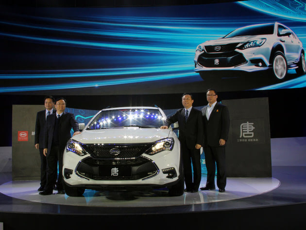 兩個狂人：李書福與王傳?！翱瘛钡谋澈笸c不同