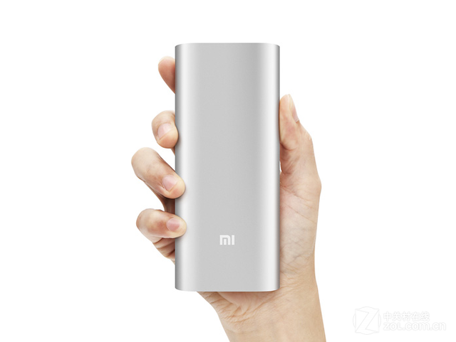 春季續(xù)航攻略 大容量實用移動電源火爆看 