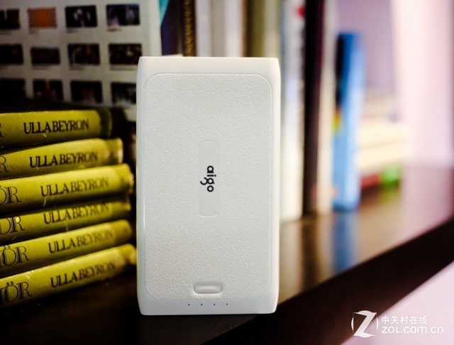 春季續(xù)航攻略 大容量實(shí)用移動電源火爆看 