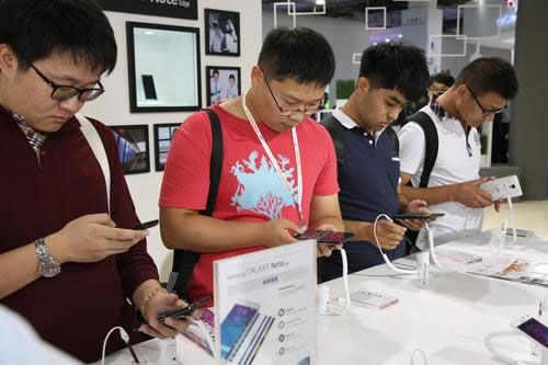 “移動互聯網+X”   大屏手機引領移動互聯網升級