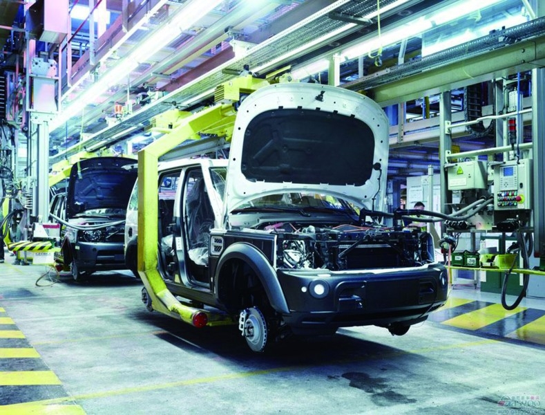 新能源汽車爆發(fā)增長  新能源車企該不該投資電池廠？