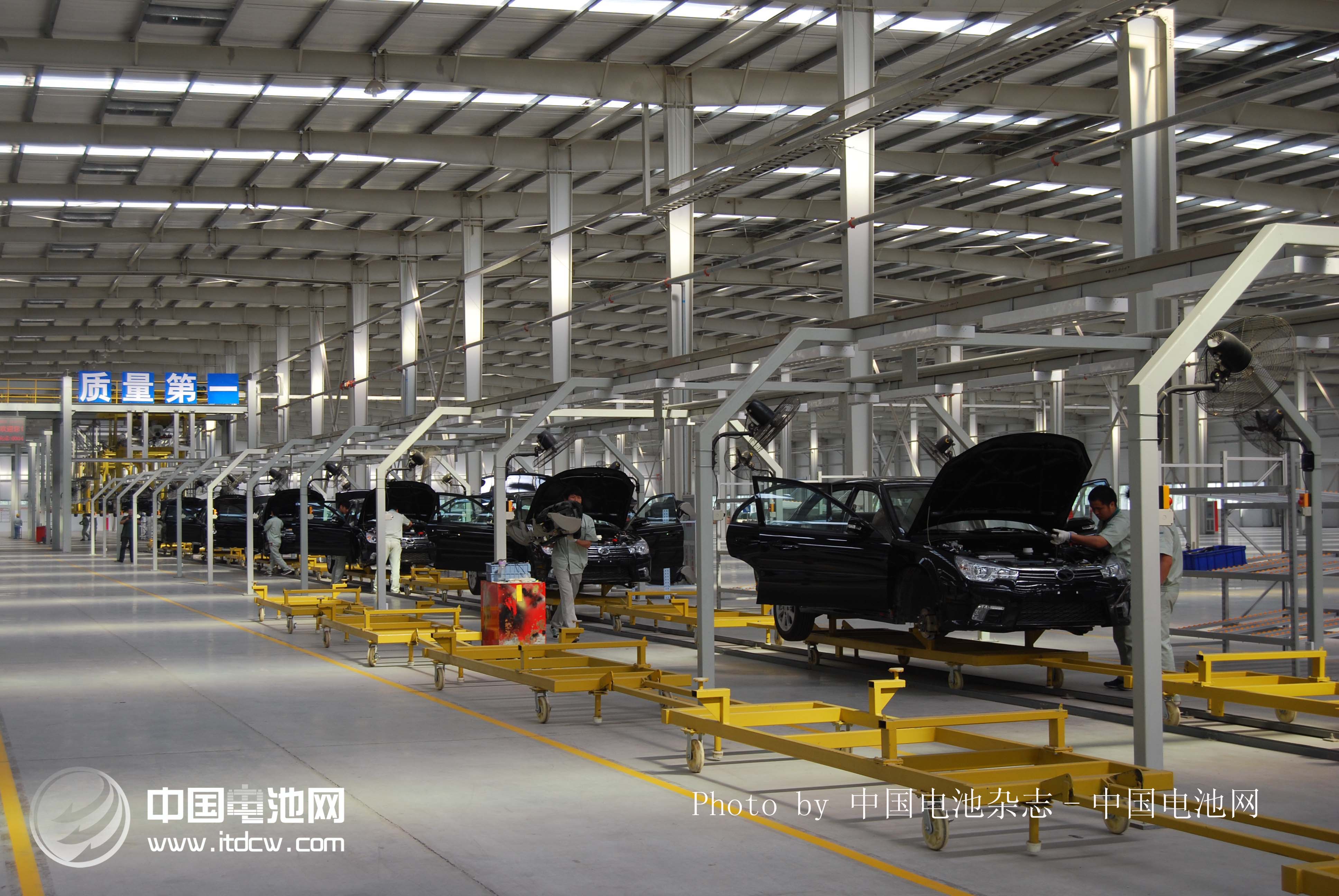 新鄉(xiāng)市換電式純電動出租車示范運營實現(xiàn)三大突破