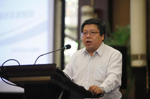 全國汽車標準化技術委員會電動汽車分技術委員會主任委員吳志新 全國汽車標準化技術委員會電動汽車分技術委員會主任委員吳志新